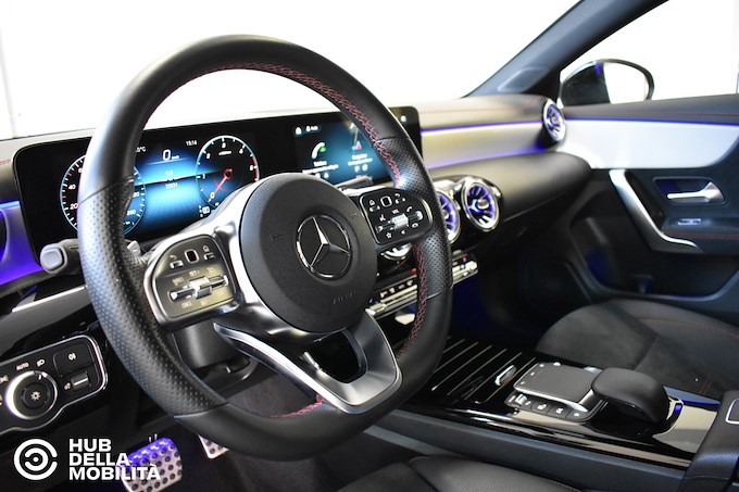 MERCEDES-BENZ CLA 200 d Automatic Shooting Brake Premium